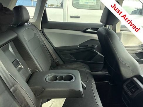 Used 2023 Volkswagen Taos SE FWD image 14