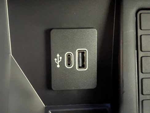 New 2025 Ford F150 Platinum w/ Equipment Group 702A High image 26