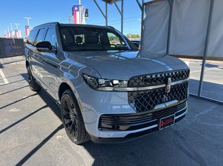 New 2025 Lincoln Navigator L Reserve w/ Jet Appearance Package video 1