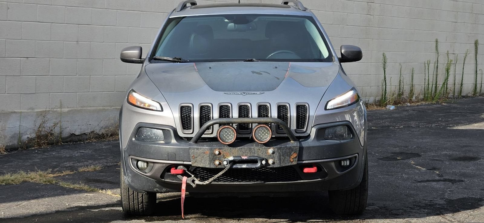 Used 2017 Jeep Cherokee Trailhawk w/ Comfort/Convenience Group AWD/4WD image 8