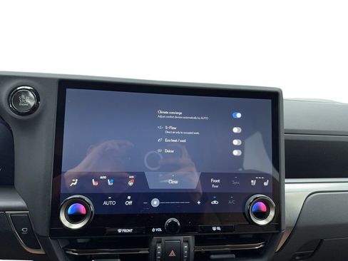 Used 2025 Lexus GX 550 image 30