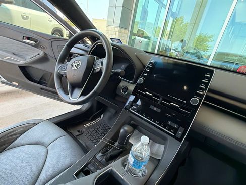 Used 2020 Toyota Avalon Limited w/ Advanced Safety Package FWD image 25