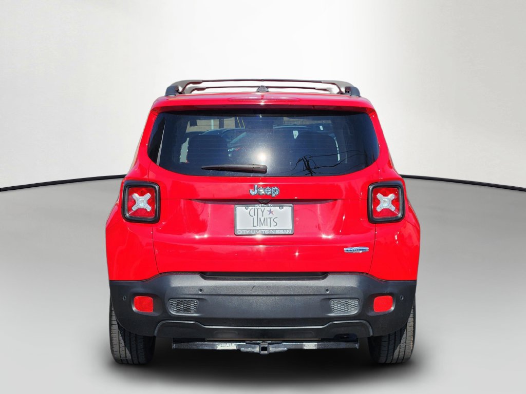 Used 2017 Jeep Renegade Latitude w/ Advanced Technology Group FWD image 6