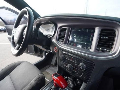 Used 2017 Dodge Charger SXT w/ Rallye Group image 32