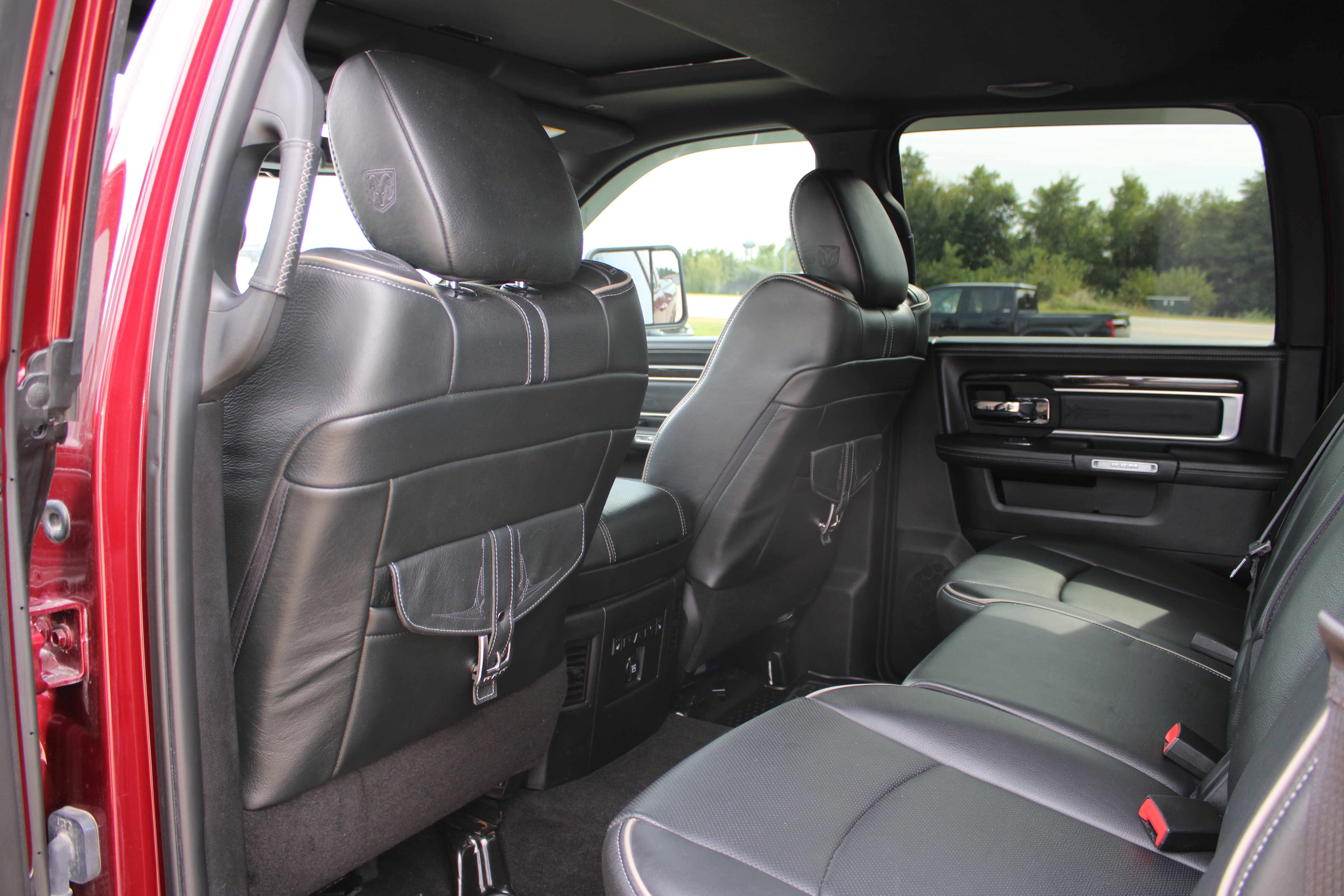 Used 2018 RAM 2500 Longhorn AWD/4WD image 15