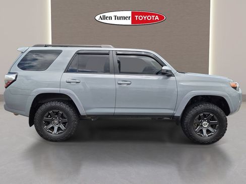 Used 2021 Toyota 4Runner Trail Special Edition AWD/4WD image 5