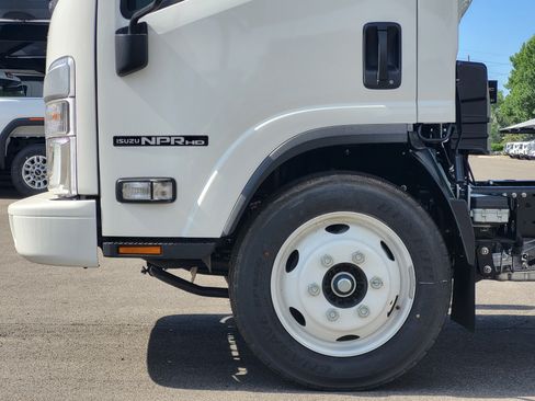 New 2026 Isuzu NPR RWD image 9