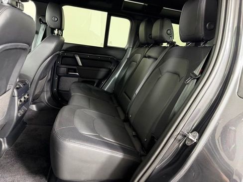 Used 2024 Land Rover Defender 110 X-Dynamic SE AWD/4WD image 21