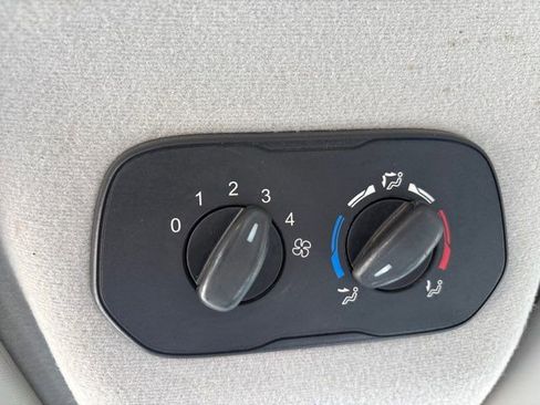 Used 2018 Ford Transit 350 XL RWD image 36