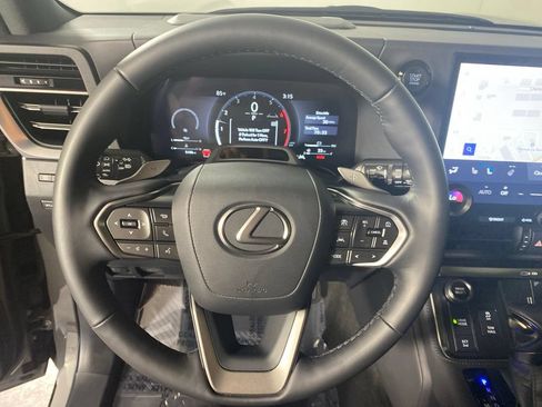 Used 2026 Lexus GX 550 w/ Accessory Package (2T) AWD/4WD image 16