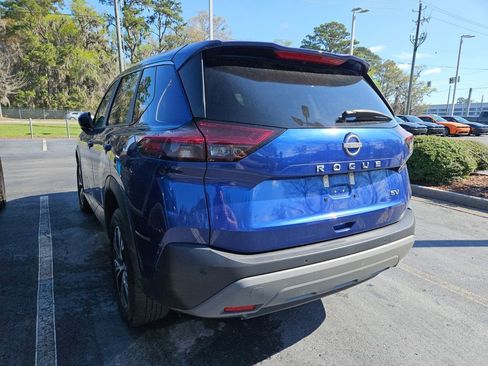 Used 2023 Nissan Rogue SV image 10