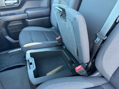 Used 2023 Chevrolet Silverado 1500 Custom image 37