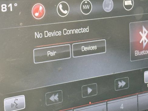 Used 2015 GMC Sierra 1500 SLE AWD/4WD image 12