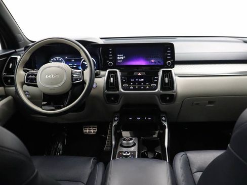 Used 2023 Kia Sorento SX Prestige AWD/4WD image 13