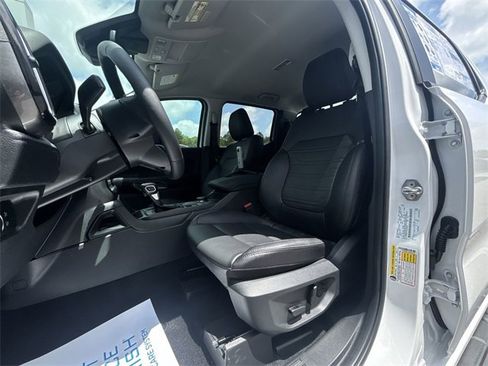 Used 2025 Ford Ranger Lariat w/ FX4 Off-Road Package image 13