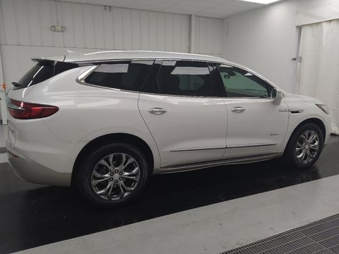 Used 2019 Buick Enclave Avenir w/ Avenir Technology Package AWD/4WD image 10