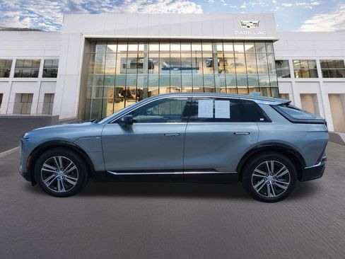 Certified 2024 Cadillac Lyriq Luxury AWD/4WD image 8