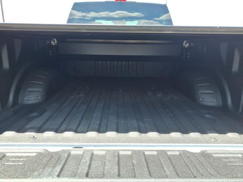 Certified 2025 Ford F250 Lariat w/ Black Appearance Package AWD/4WD image 10