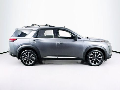 New 2026 Nissan Pathfinder Platinum w/ Cargo Package AWD/4WD image 4