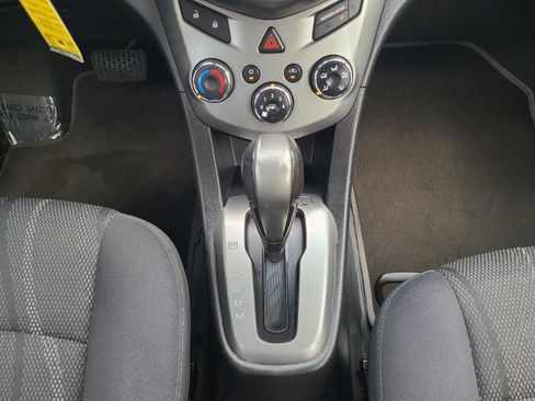Used 2015 Chevrolet Sonic LT image 15
