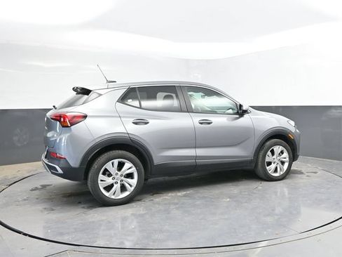 Used 2025 Buick Encore GX Preferred AWD/4WD image 2