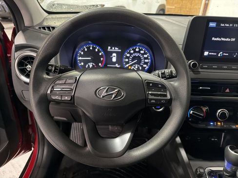 Used 2023 Hyundai Kona SEL image 11