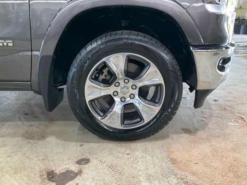 Used 2022 RAM 1500 Laramie AWD/4WD image 16