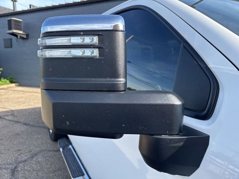 Used 2022 Chevrolet Silverado 2500 High Country w/ Z71 Off-Road Package AWD/4WD image 6