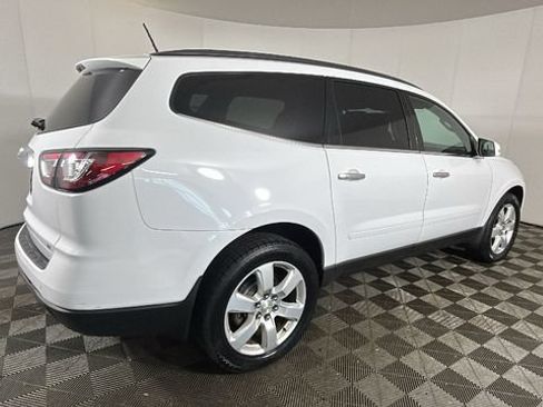 Used 2017 Chevrolet Traverse LT w/ Style and Technology Package AWD/4WD image 2