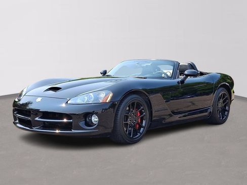 Used 2004 Dodge Viper SRT-10 RWD image 3