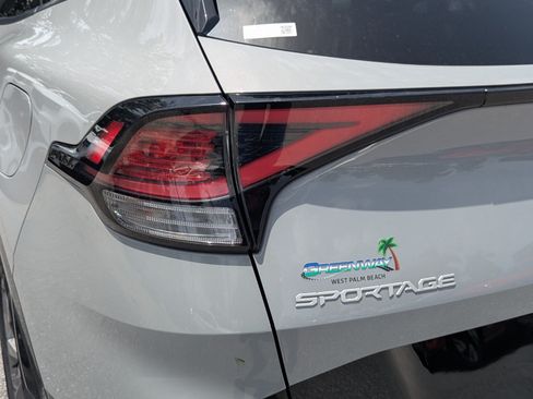 Used 2023 Kia Sportage SX FWD image 11