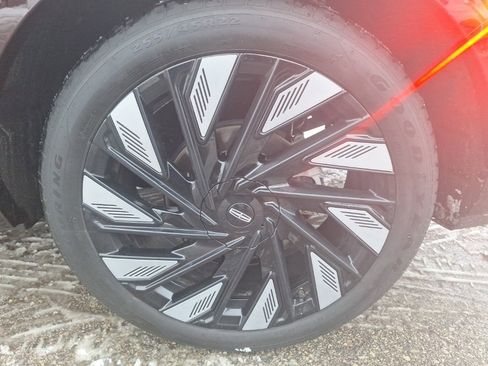 Used 2024 Lincoln Nautilus Reserve w/ Equipment Group 202A image 36