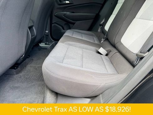 Used 2024 Chevrolet Trax RS w/ Driver Confidence Package FWD image 13