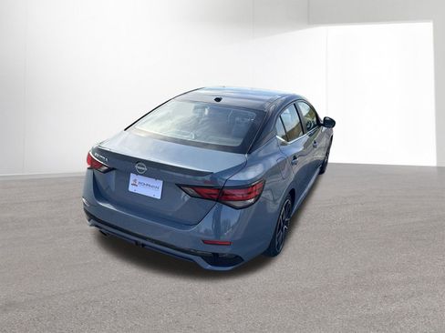 Used 2024 Nissan Sentra SR FWD image 30