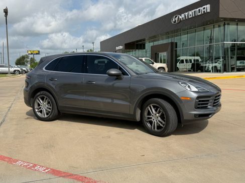 Used 2019 Porsche Cayenne AWD/4WD image 7