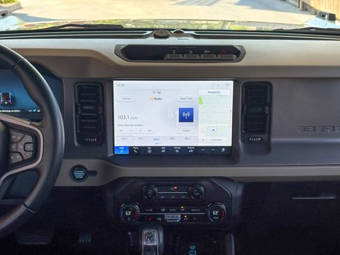 Used 2025 Ford Bronco Big Bend w/ Black Diamond Package AWD/4WD image 27