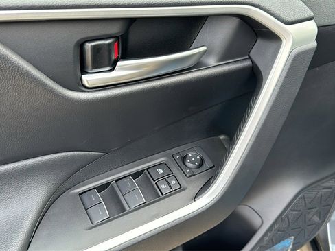New 2025 Toyota RAV4 XLE image 15