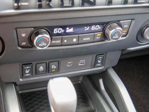 New 2026 Nissan Frontier SV w/ SV Convenience Package RWD image 12