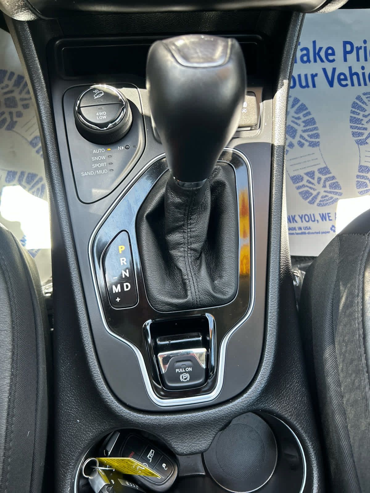 Used 2019 Jeep Cherokee Overland w/ Technology Group AWD/4WD image 21
