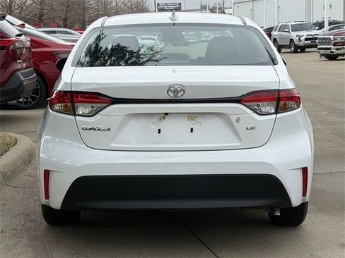Used 2025 Toyota Corolla LE image 5