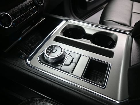 Certified 2021 Ford Expedition XLT RWD image 18