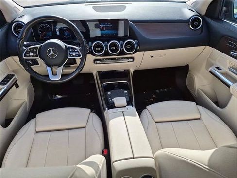 Used 2021 Mercedes-Benz GLA 250 4MATIC image 17