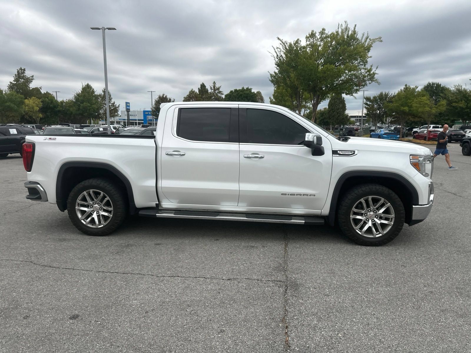 Used 2020 GMC Sierra 1500 SLT AWD/4WD image 4