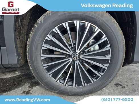New 2025 Volkswagen Tiguan S image 9