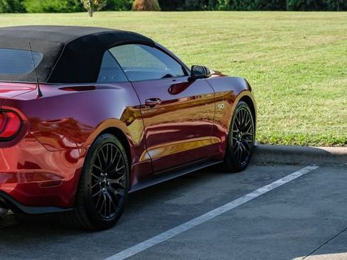Used 2019 Ford Mustang GT Premium w/ GT Performance Package RWD image 13