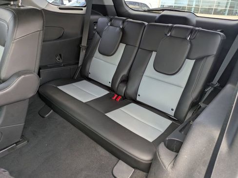 Used 2023 Ford Explorer XLT w/ Equipment Group 202A image 13