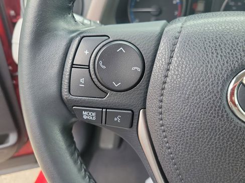 Used 2017 Toyota RAV4 XLE image 26