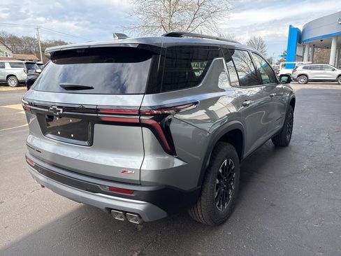 New 2026 Chevrolet Traverse Z71 w/ Driver Confidence Package AWD/4WD image 13