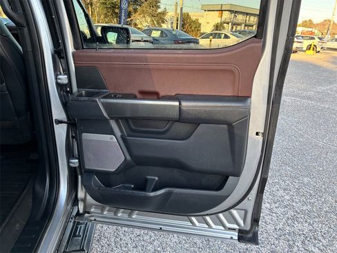 Used 2022 Ford F150 Lariat w/ Equipment Group 502A High image 27