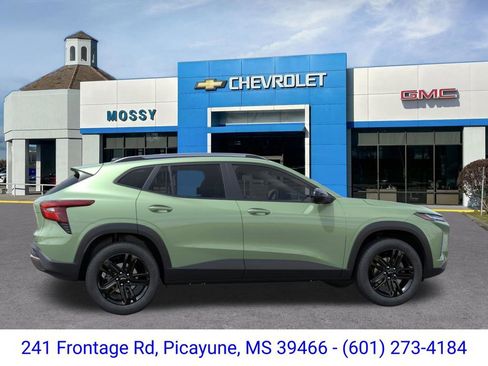 New 2026 Chevrolet Trax ACTIV w/ Driver Confidence Package FWD image 5